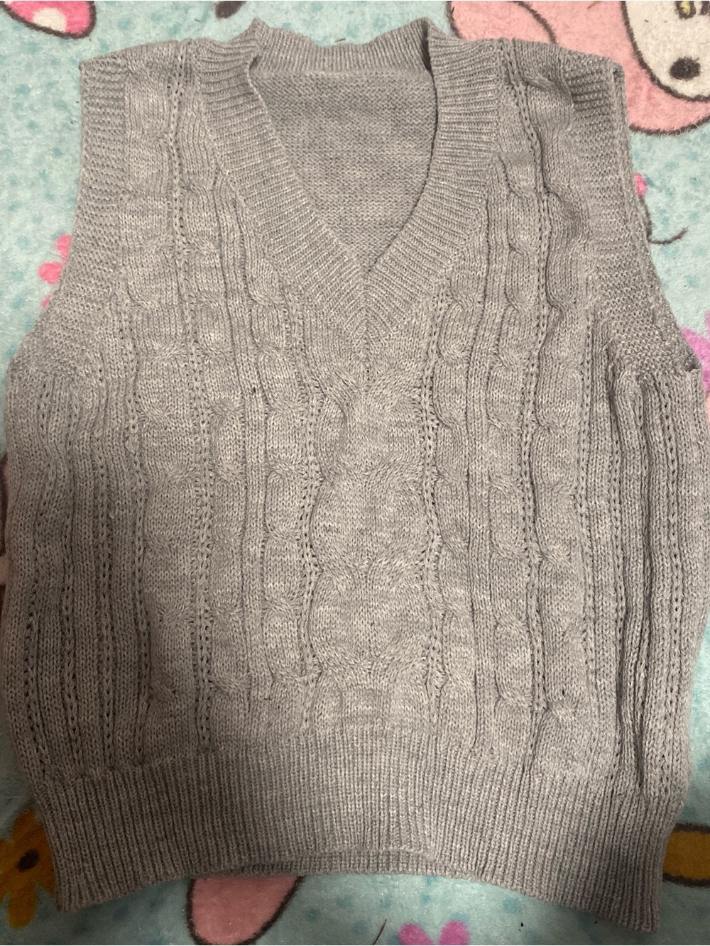 SHEIN Light Gray Knit Sweater Vest